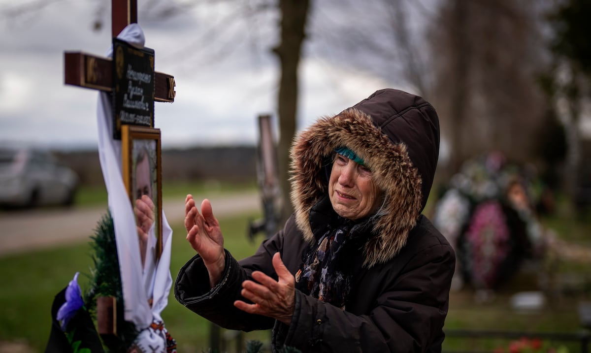 El plan de paz para Ucrania ensombrece el ánimo en una nación devastada por la guerra