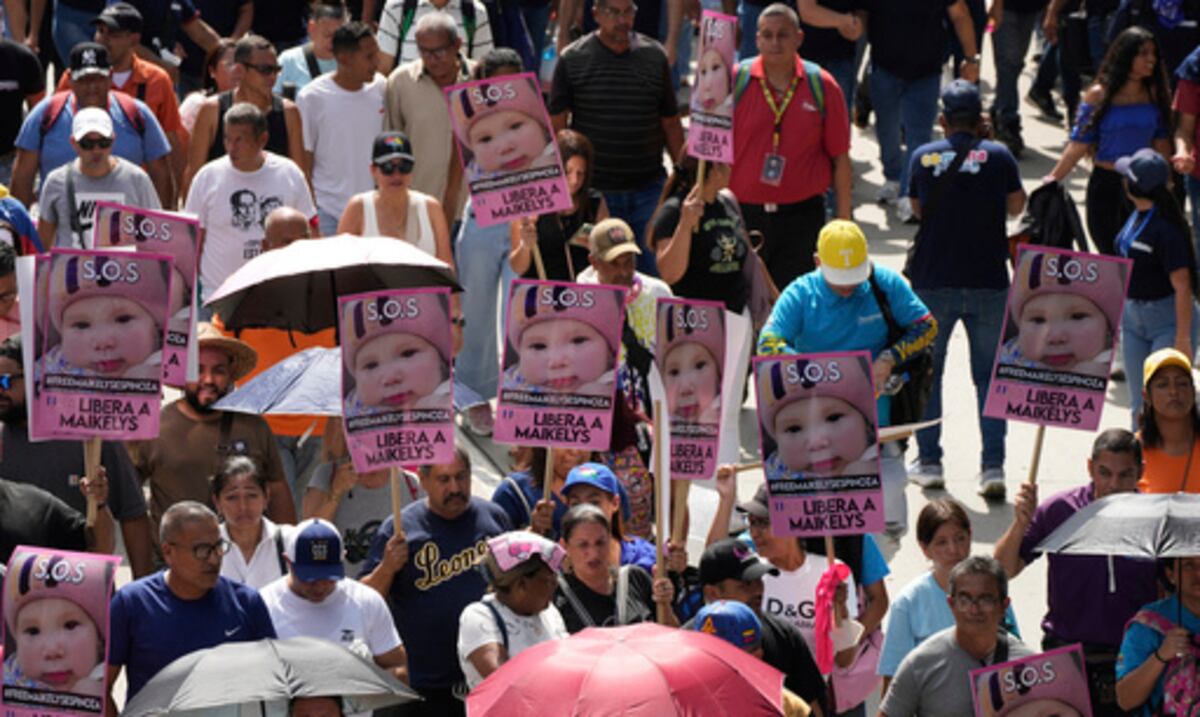 Niña de dos años se reencuentra con su madre en Venezuela tras deportación de Estados Unidos