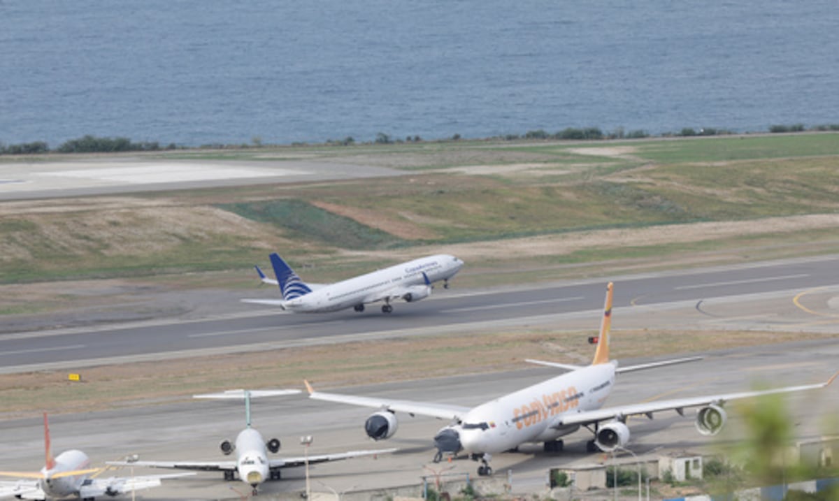 Venezuela seguirá aceptando migrantes deportados pese a sugerencia de Trump sobre cierre aéreo