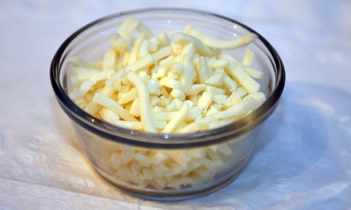 Alerta en Puerto Rico y 31 estados: retiran queso rallado por posible contaminación con fragmentos de metal