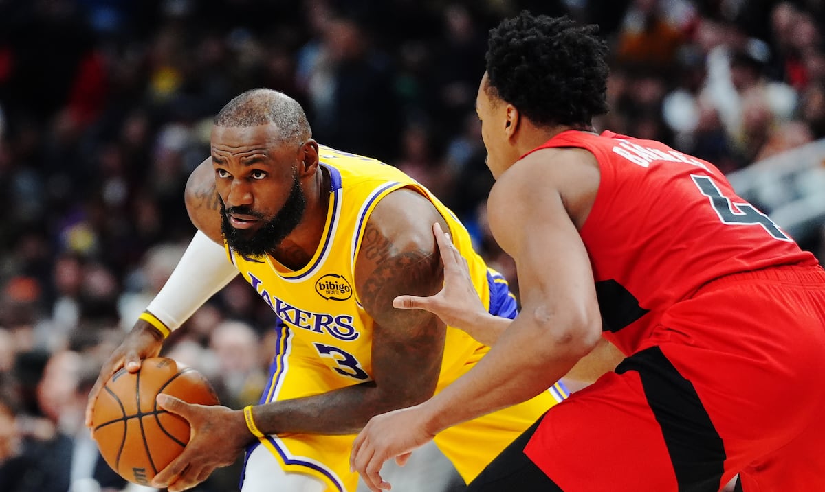 LeBron James: termina su racha de 1,297 juegos con más de diez puntos