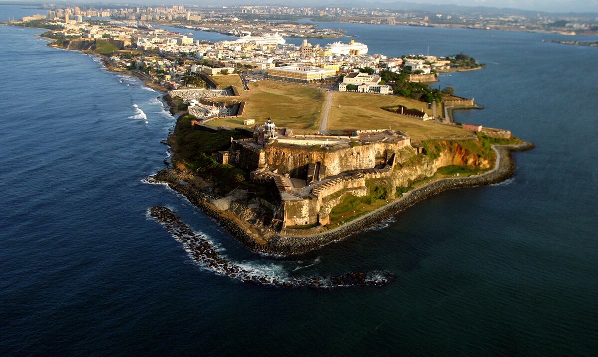 Fitch elogia avances en las finanzas de Puerto Rico