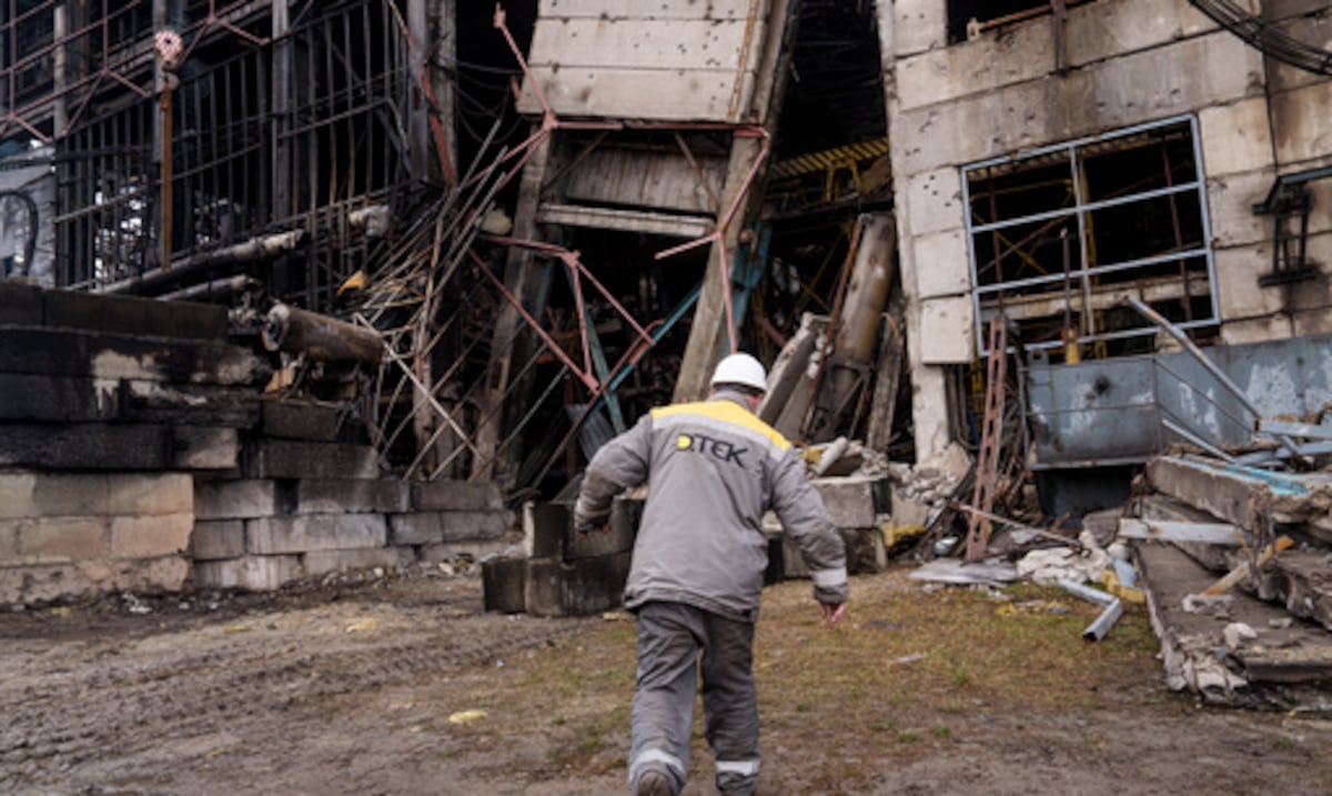 Volodymyr Zelensky inicia diálogo urgente con 30 países en busca del fin de la guerra