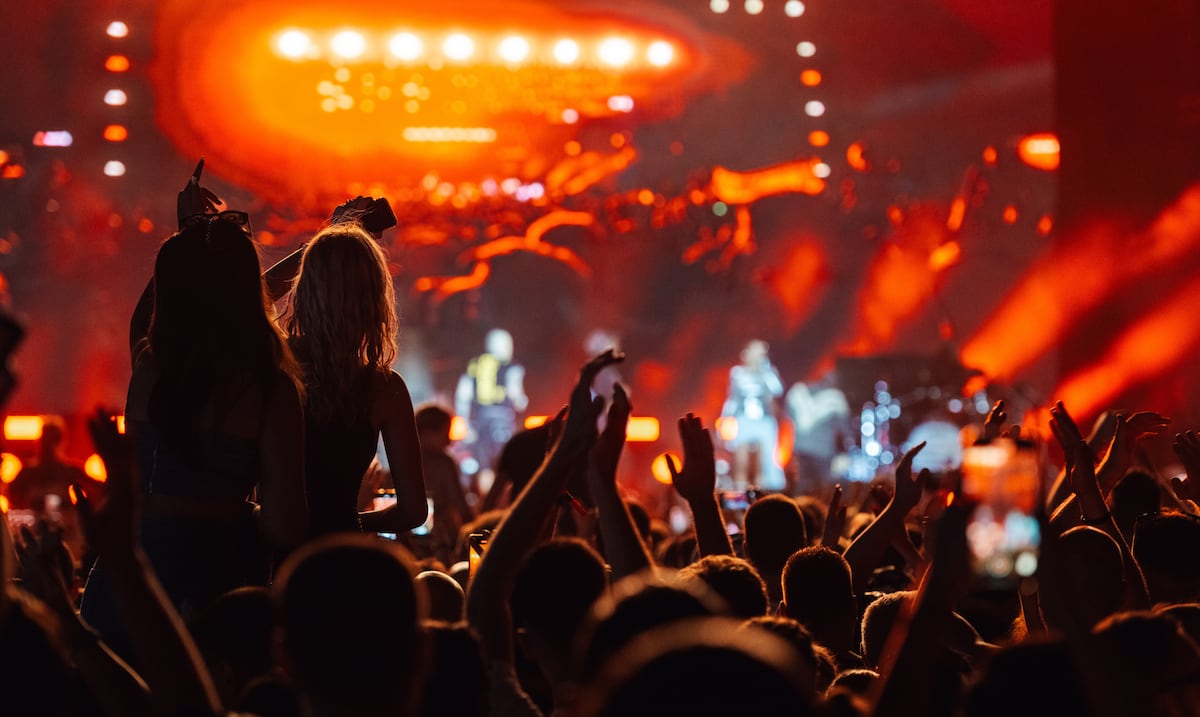 Tres meses de cárcel por “movimientos impúdicos” para una banda de pop femenino en Turquía