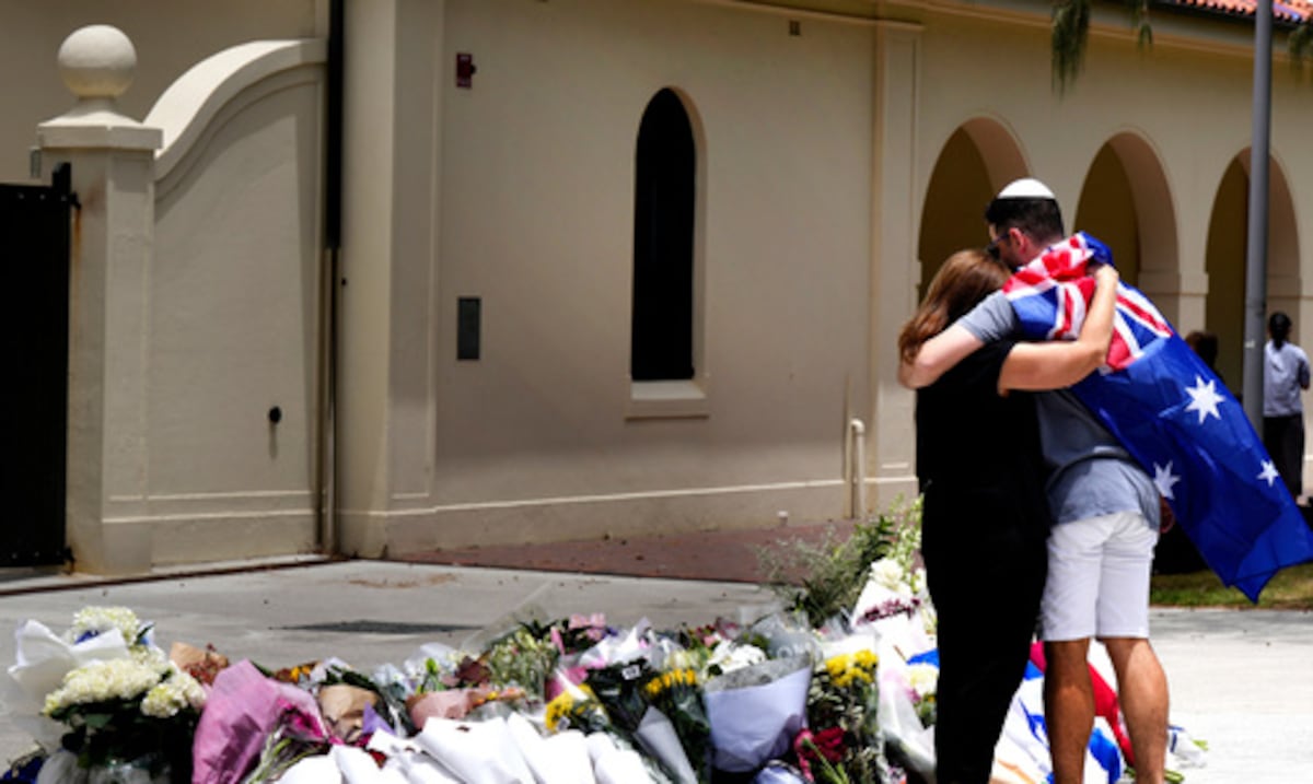 Proponen fortalecer los controles de armas en Australia tras mortal tiroteo en Sídney