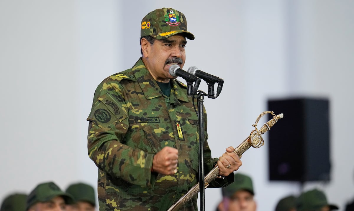 Nicolás Maduro dice que seguirá el comercio de crudo tachando de “guerrerista” la declaración de Donald Trump