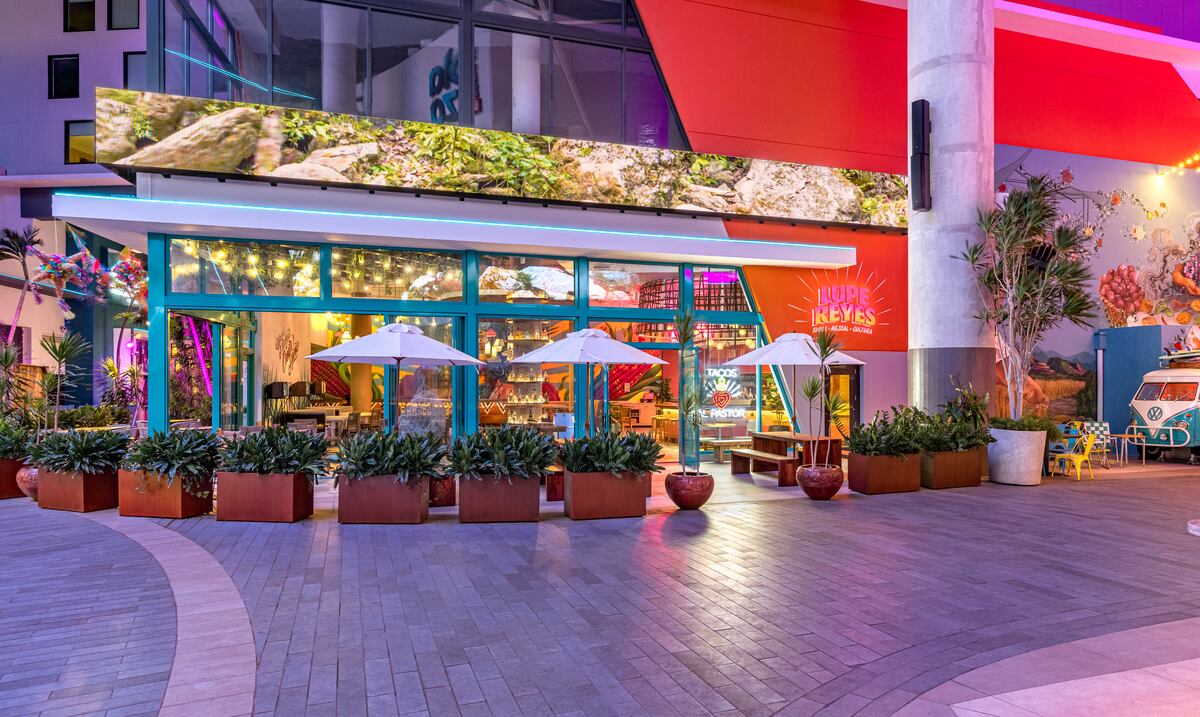Distrito T-Mobile cerrará sus restaurantes durante el evento de fin de año