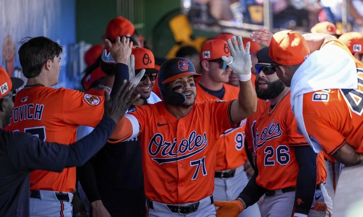 Vimael Machín firma con los Rockies un contrato de ligar menor