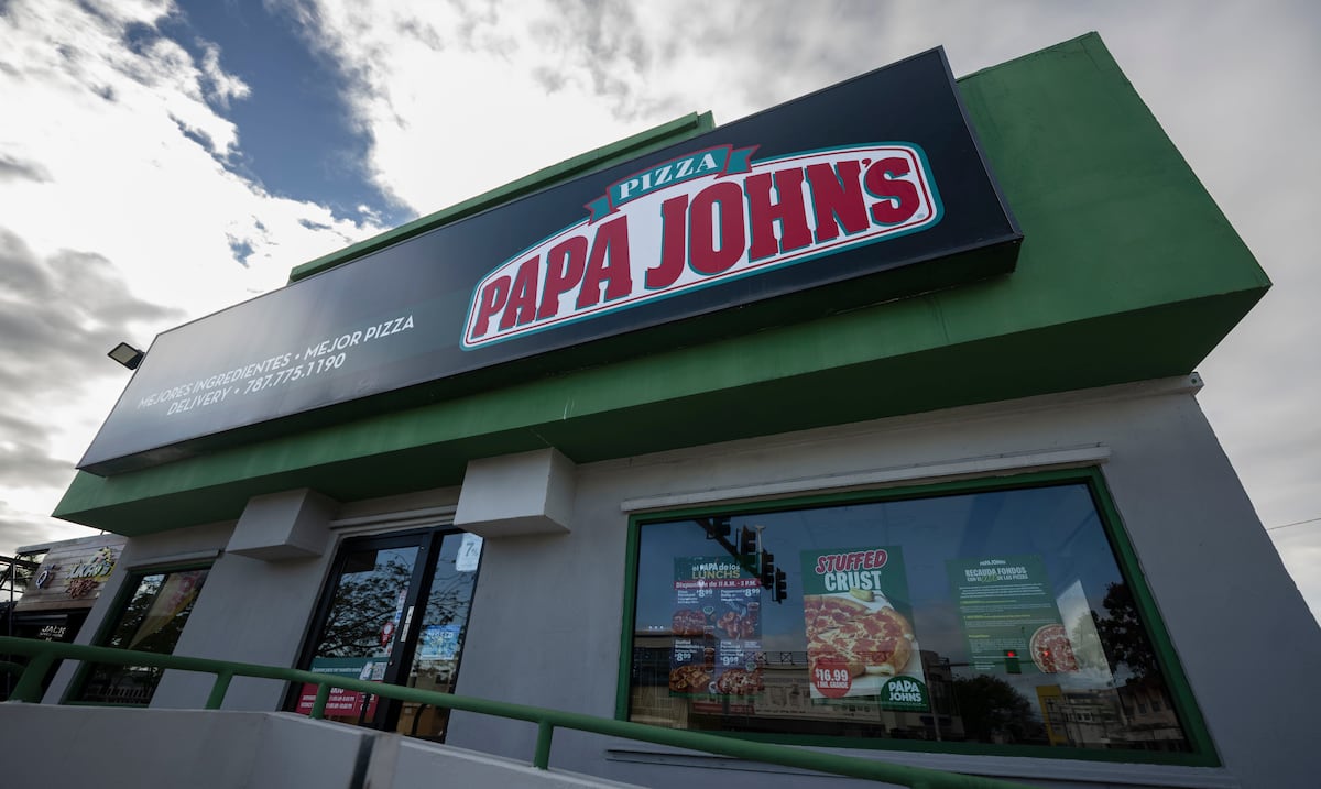 El operador de Church’s Chicken adquiere la franquicia Papa John’s en la isla
