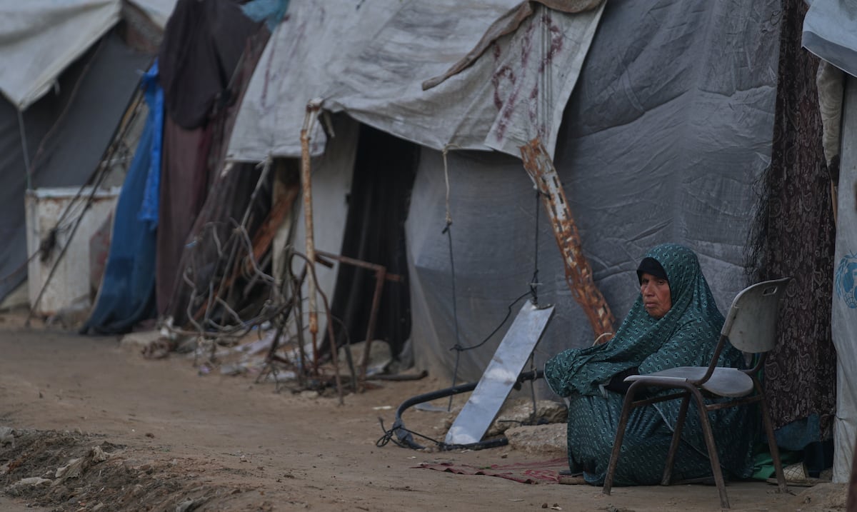 Israel acusa a Hamás de violar alto al fuego luego que explosión hiere a soldado en Gaza