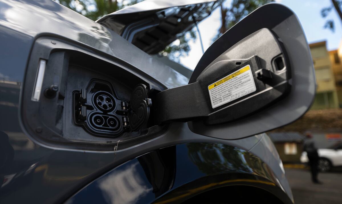Caída “drástica” en la venta de autos eléctricos en Puerto Rico