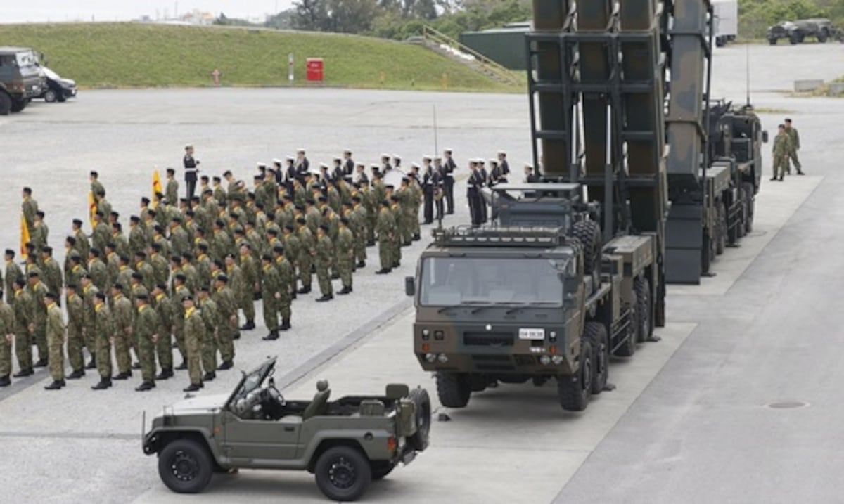 Gabinete de Japón aprueba presupuesto récord de defensa para disuadir a China