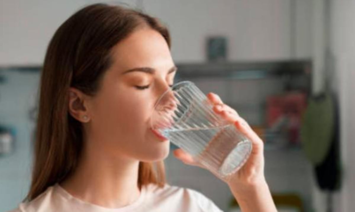 Cómo limpiar el estómago y aliviar la pesadez tras las comidas de Año Nuevo