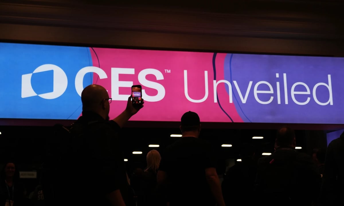 CES 2026 presenta robots humanoides, energía nuclear a pequeña escala y mucha IA