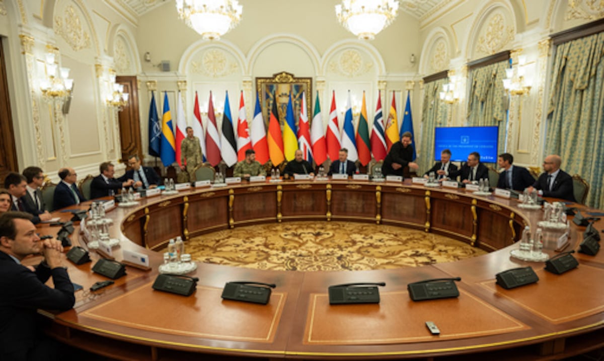 Asesores de seguridad europeos debaten propuestas de paz para Ucrania
