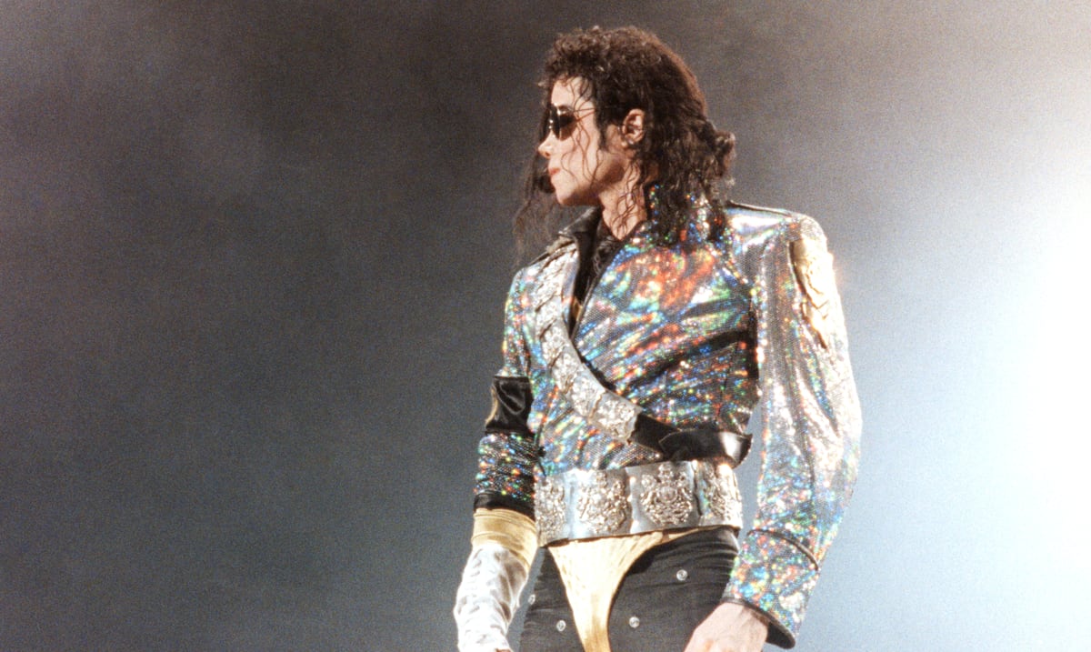 Paris Jackson demanda por el manejo de millones en el patrimonio de Michael Jackson