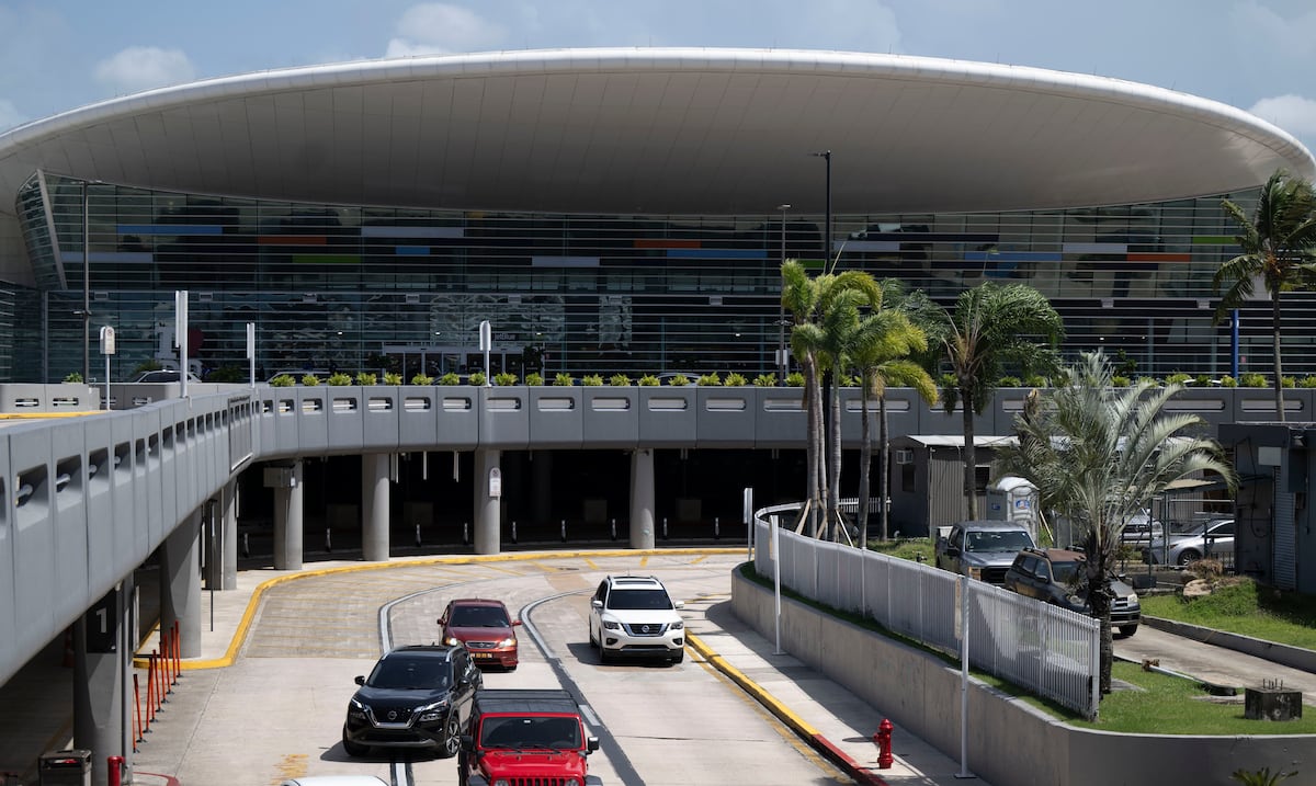 Controversia por los “lounges” en el aeropuerto Luis Muñoz Marín regresa al Apelativo