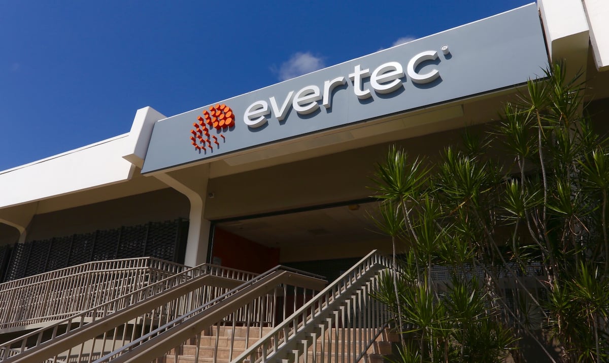 El CEO de Evertec recibe bono de unos $6 millones