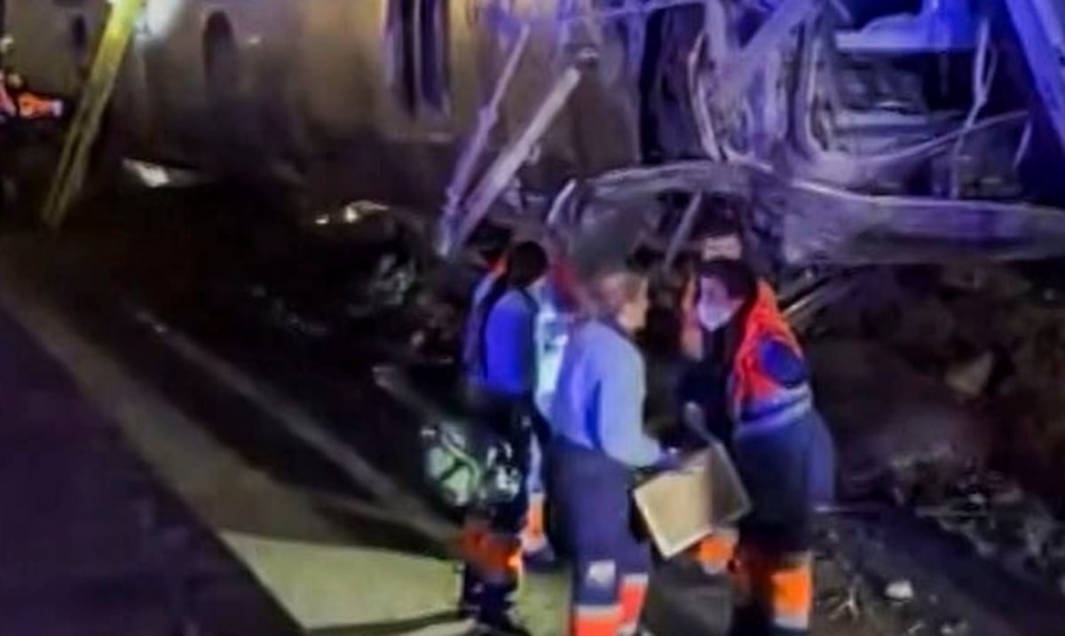 El ministro español de Transportes considera “difícil de explicar” el descarrilamiento