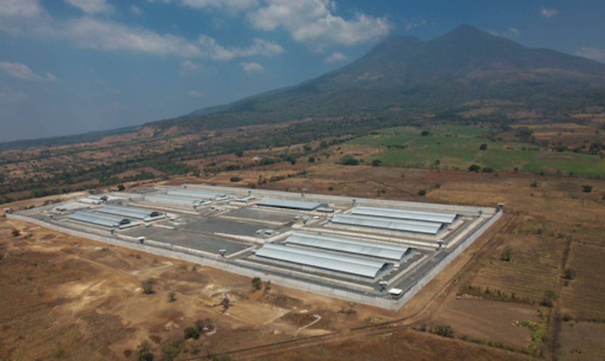 Se filtra en internet polémico segmento de “60 Minutes” sobre política migratoria de Donald Trump