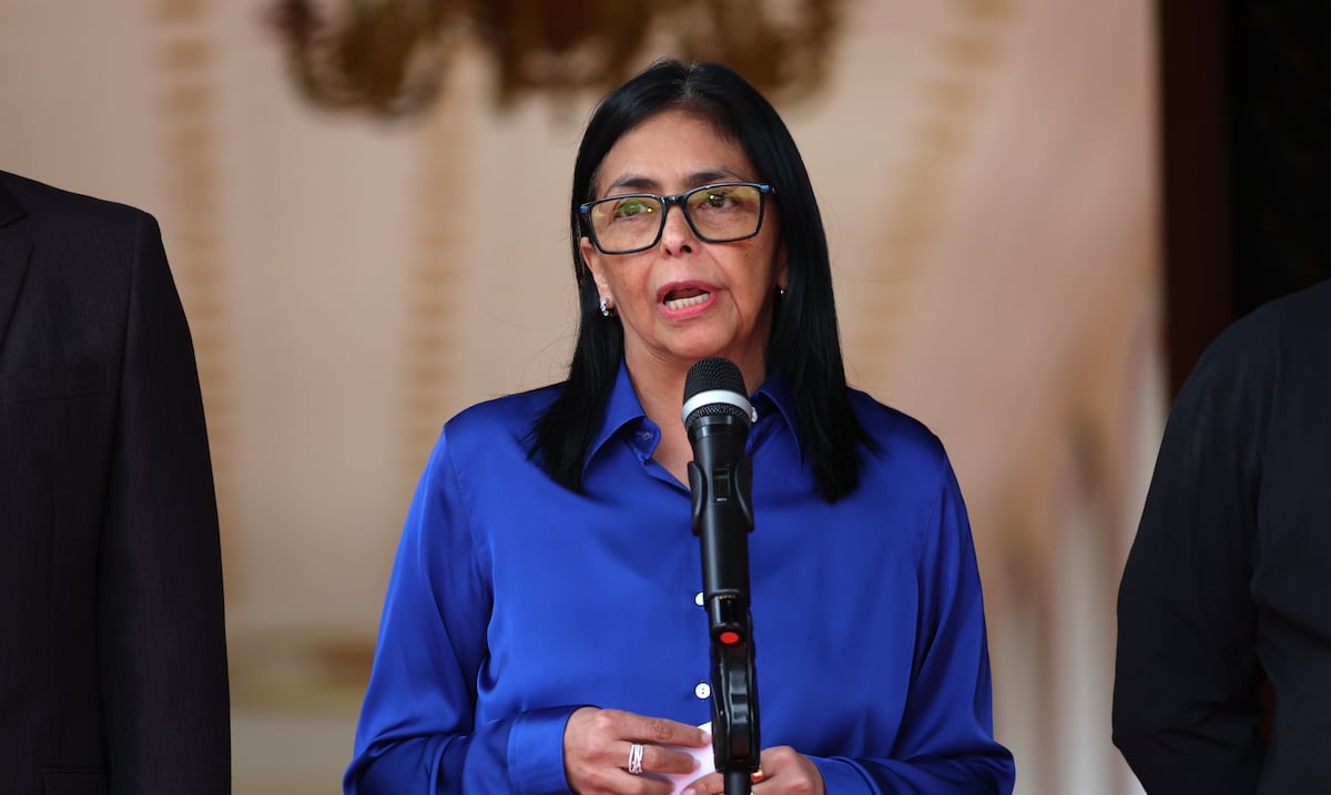 Presidenta encargada de Venezuela dice reforma petrolera será “respetuosa” de la soberanía