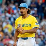 White Sox adquiere al derecho Jordan Hicks de Boston a cambio del prospecto Gage Ziehl