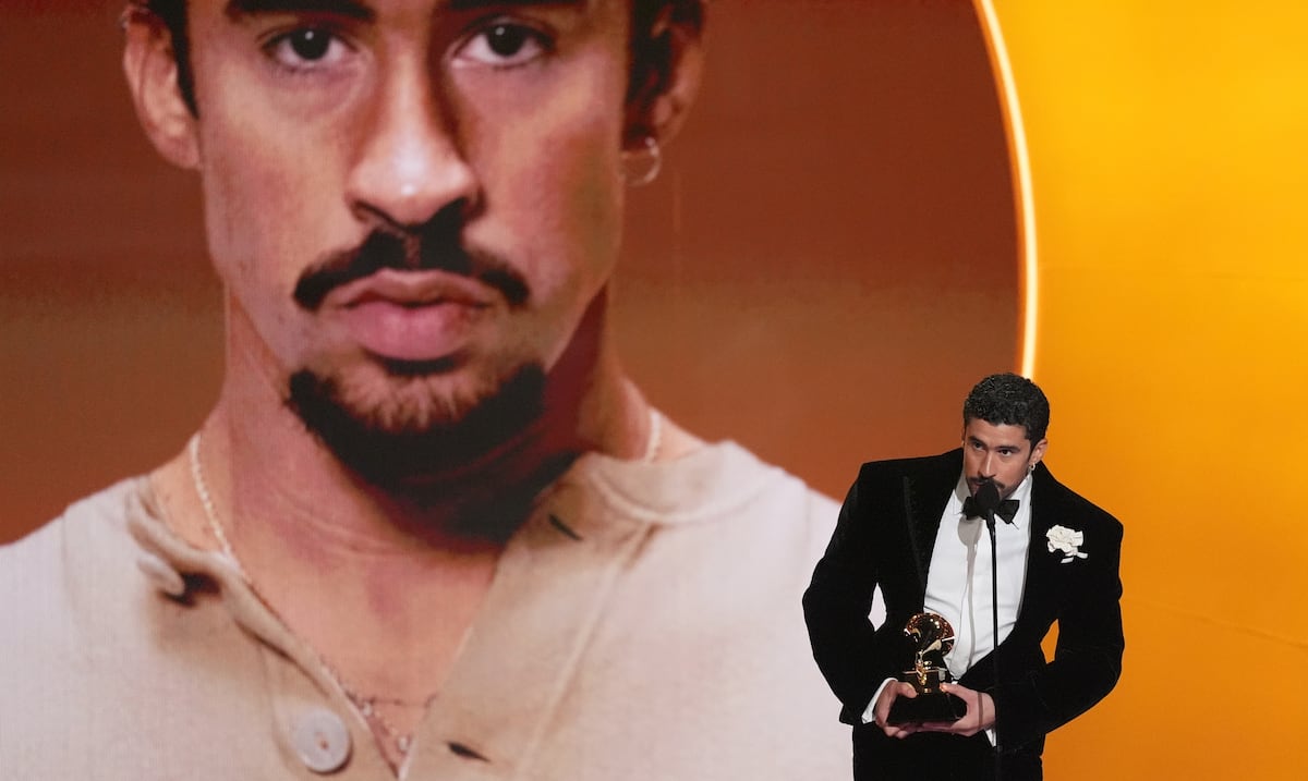 De la alfombra roja al escenario: así fue el paso de Bad Bunny por los Grammy