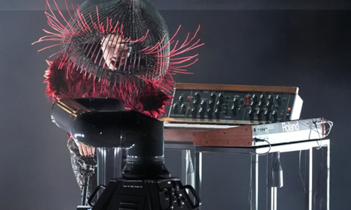 En 48 fotos: los mejores momentos de los Grammy y lo más destacado de la moda