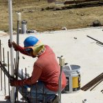 Proponen que el BDE otorgue préstamos, hipotecas y hasta tarjetas de crédito a individuos