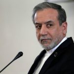 El jefe de la diplomacia de Irán se muestra tajante ante las negociaciones con Estados Unidos: “Temen nuestra bomba atómica”