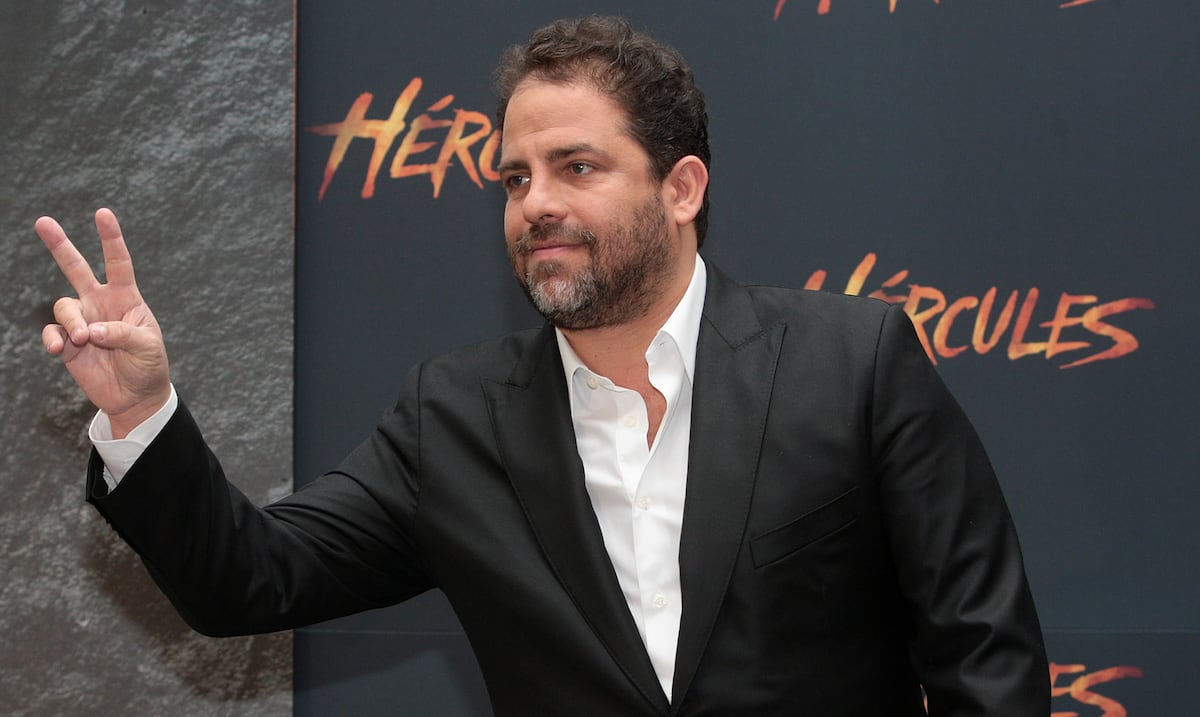 El director del documental “Melania” aparece fotografiado con una joven en los papeles Epstein