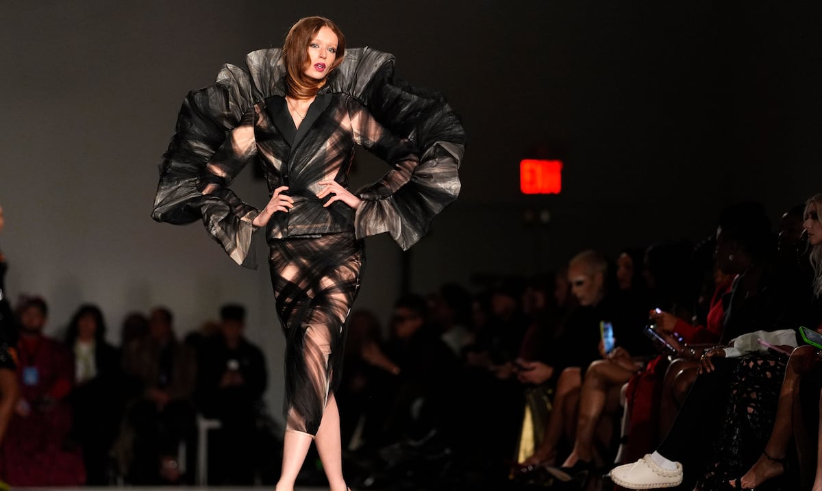 Christian Siriano hace su vestido de ensueño en tiempo récord