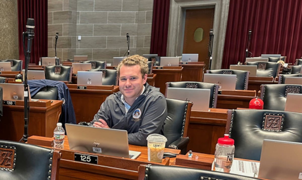 Reprimenda a legislador de Missouri por presunto mensaje de texto sexualmente vulgar