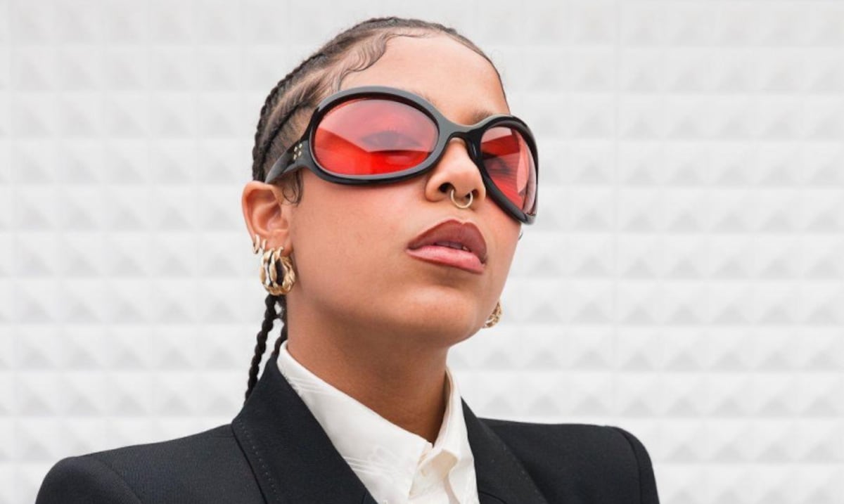 Tokischa llega con un seno expuesto a Premio Lo Nuestro 2026