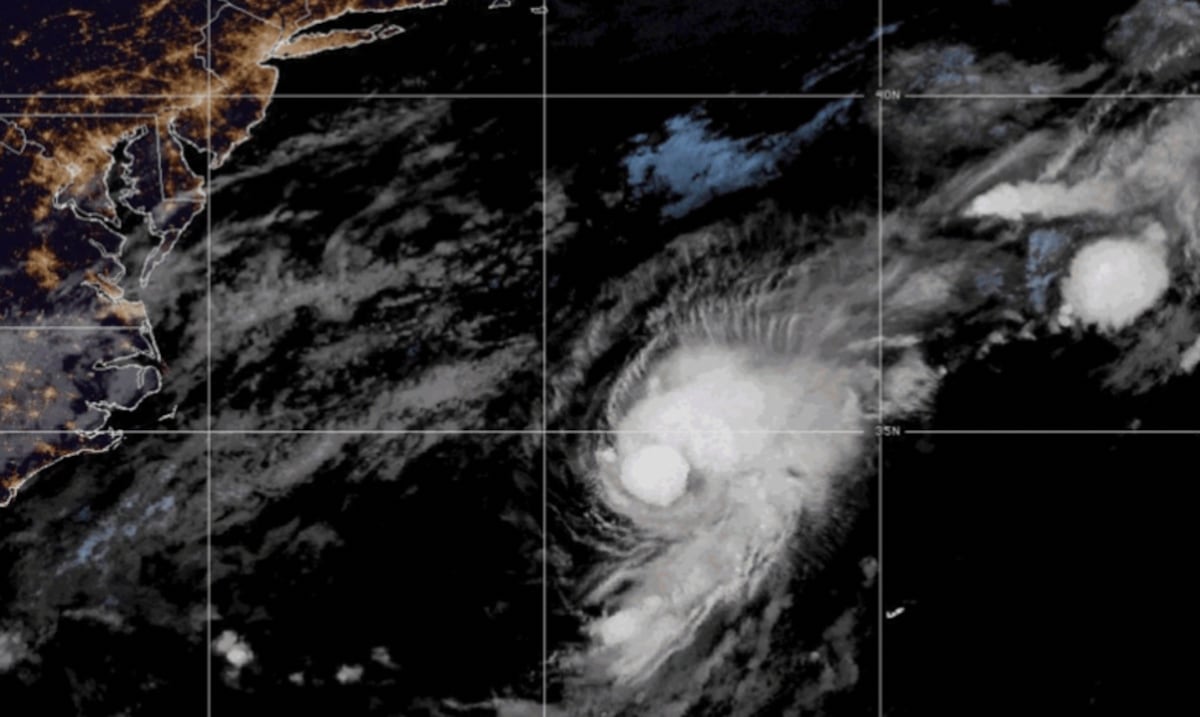 Tormenta tropical Henriette se forma en el Pacífico mientras Dexter avanza en el Atlántico
