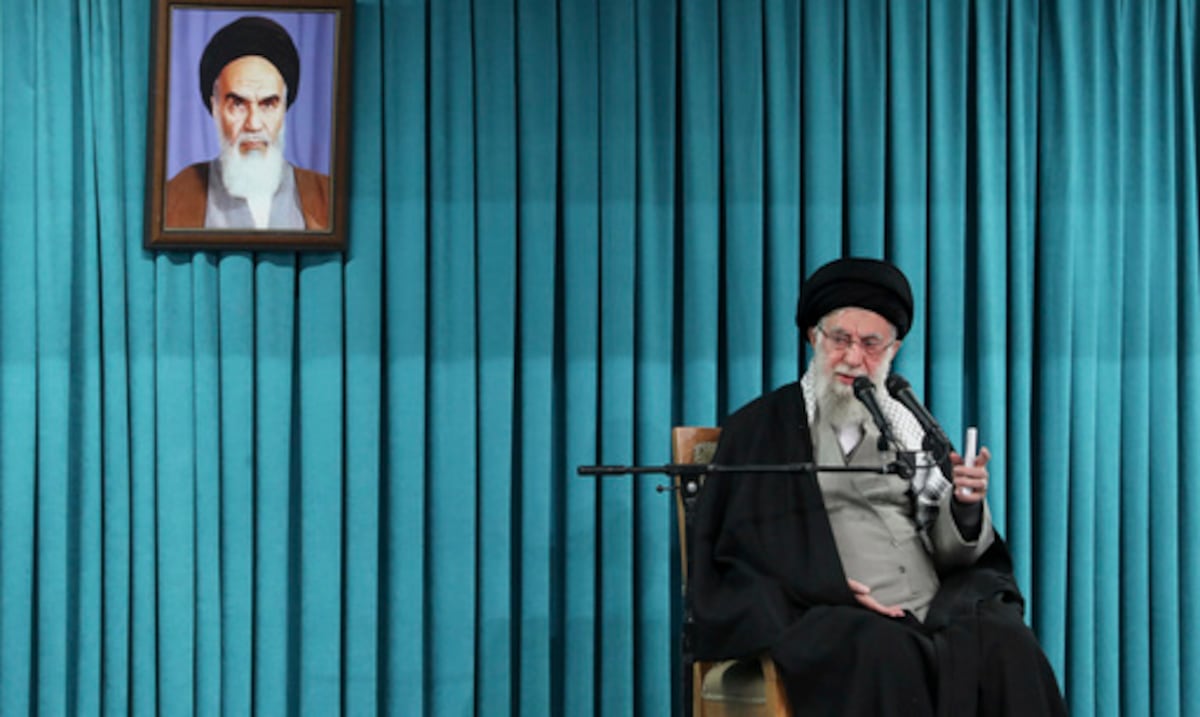 Medios iraníes confirman la muerte del líder supremo, ayatolá Alí Jamenei