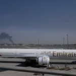 Tensión en el Golfo: viajeros varados en Dubai pagan enormes sumas por vuelos chárter privados