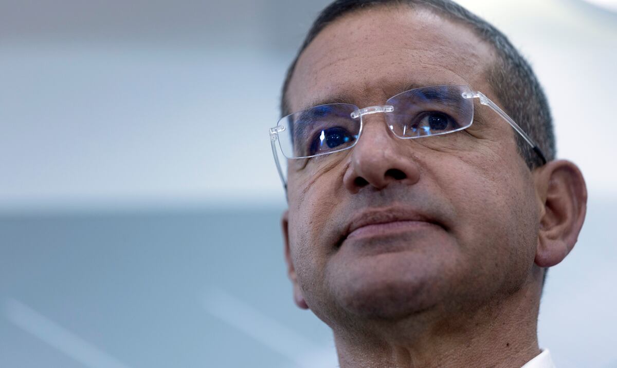 “Raya en la ridiculez”: dice Pedro Pierluisi sobre señalamientos de que sus expresiones sobre Elmer Román impliquen rechazo a los veteranos