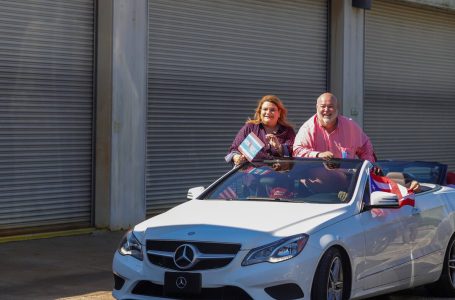 Carlos “Johnny” Méndez apoya a Jenniffer González en la candidatura a la gobernación por el PNP