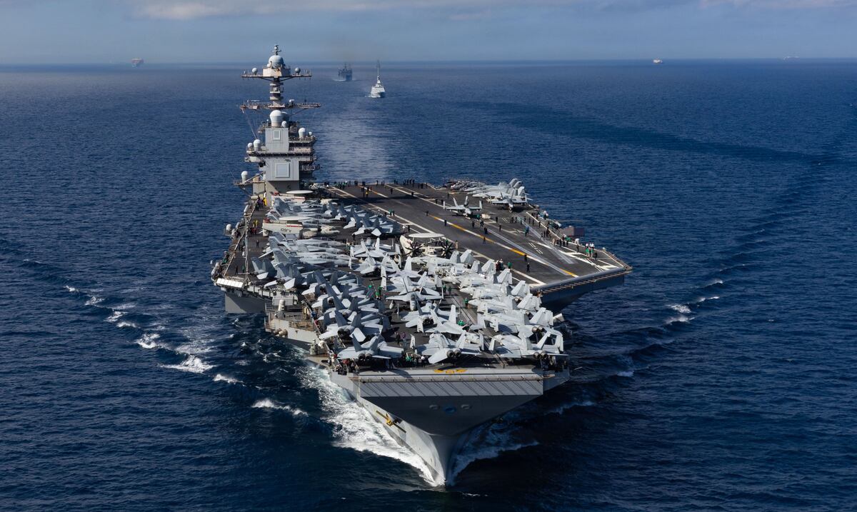 Portaviones llega al Caribe en importante despliegue cerca de Venezuela