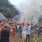 Fallecen sobre 30 personas luego que avión militar se estrelló en Colombia