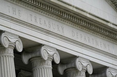 Departamento del Tesoro federal rescinde contratos sindicales de trabajadores del IRS y de la Oficina de Servicios Fiscales