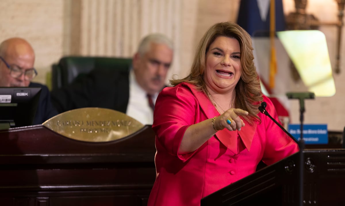 Thomas Rivera Schatz anticipa sus preguntas a Francisco Domenech: Politank y contratos con el gobierno al centro de interpelación