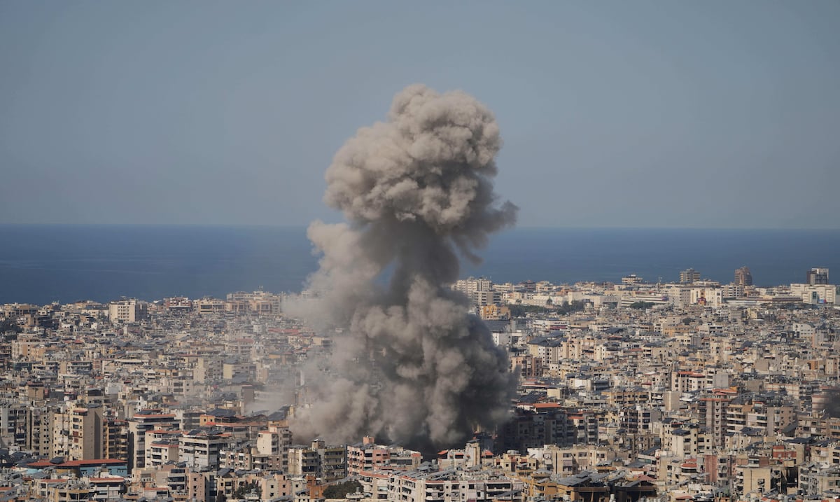 Israel ordena evacuar suburbios de Beirut y pide a vecinos “no regresar hasta nuevo aviso”