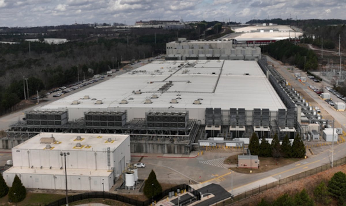 Legisladores progresistas de Estados Unidos piden medidas para proteger a la población de los centros de datos