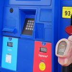 Esperan leve aumento en el precio de la gasolina