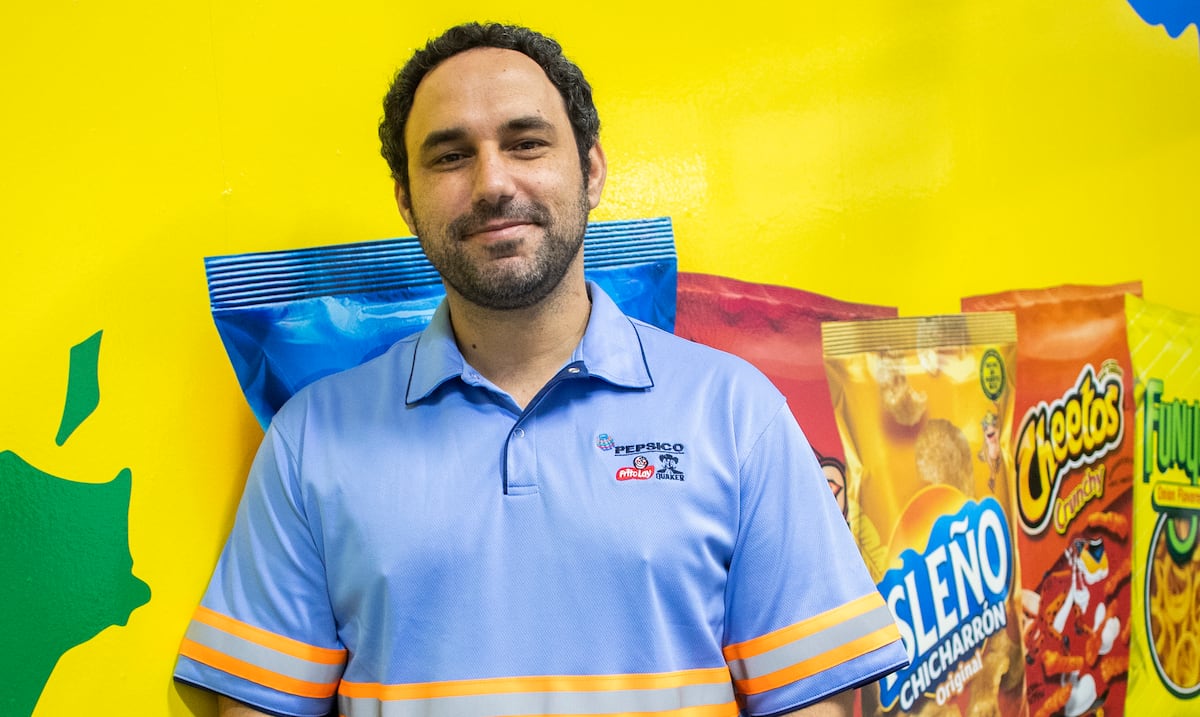 ¿Sabías que los Doritos, Cheetos y chicharrones Isleño que consumes los elaboran manos puertorriqueñas en Barceloneta?