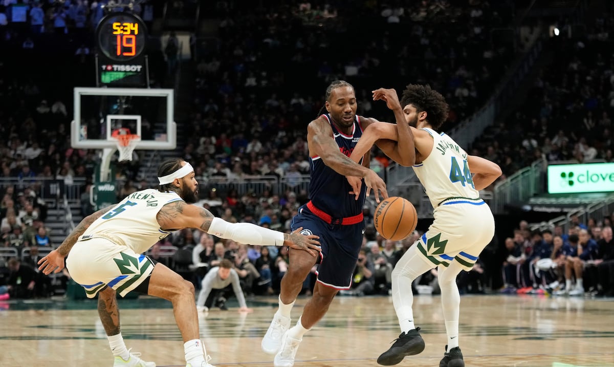 Los Clippers dominan a unos Bucks diezmados y suman su quinta victoria seguida