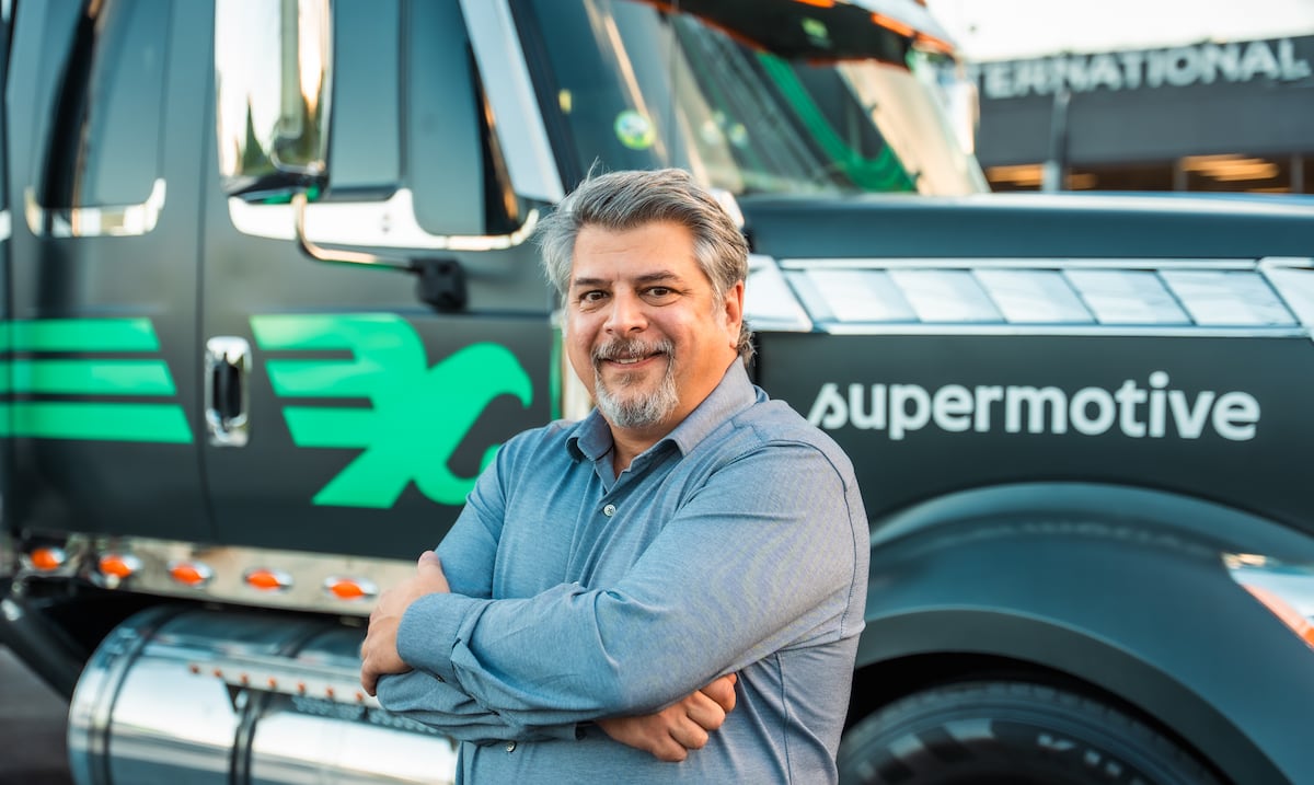 Supermotive consolida liderazgo en camiones pesados y mira al mercado estadounidense