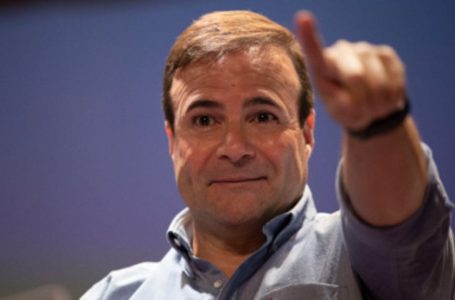 Elmer Román, tras oficializar su precandidatura a comisionado residente: “Para esta nueva misión no vengo a improvisar”